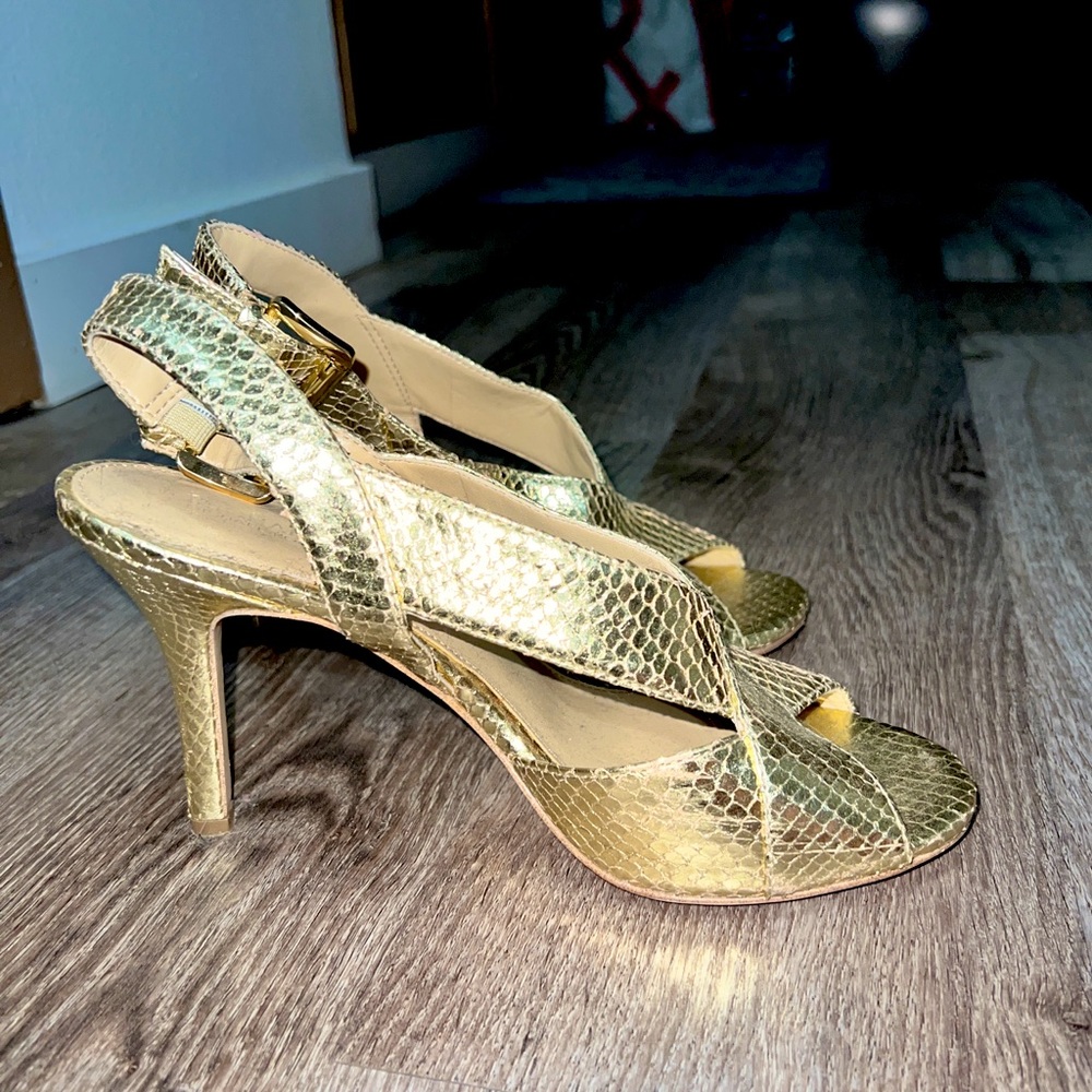 Michael Kors Gold heels size 8